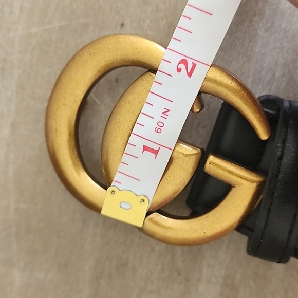 Beautiful GG Belt black leather with gold metal hardware - Picture 9 of 10